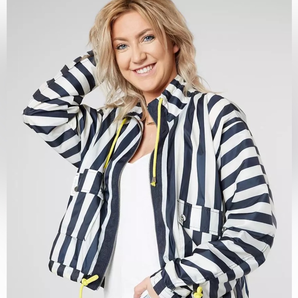 Polyester Jacket. - image 1